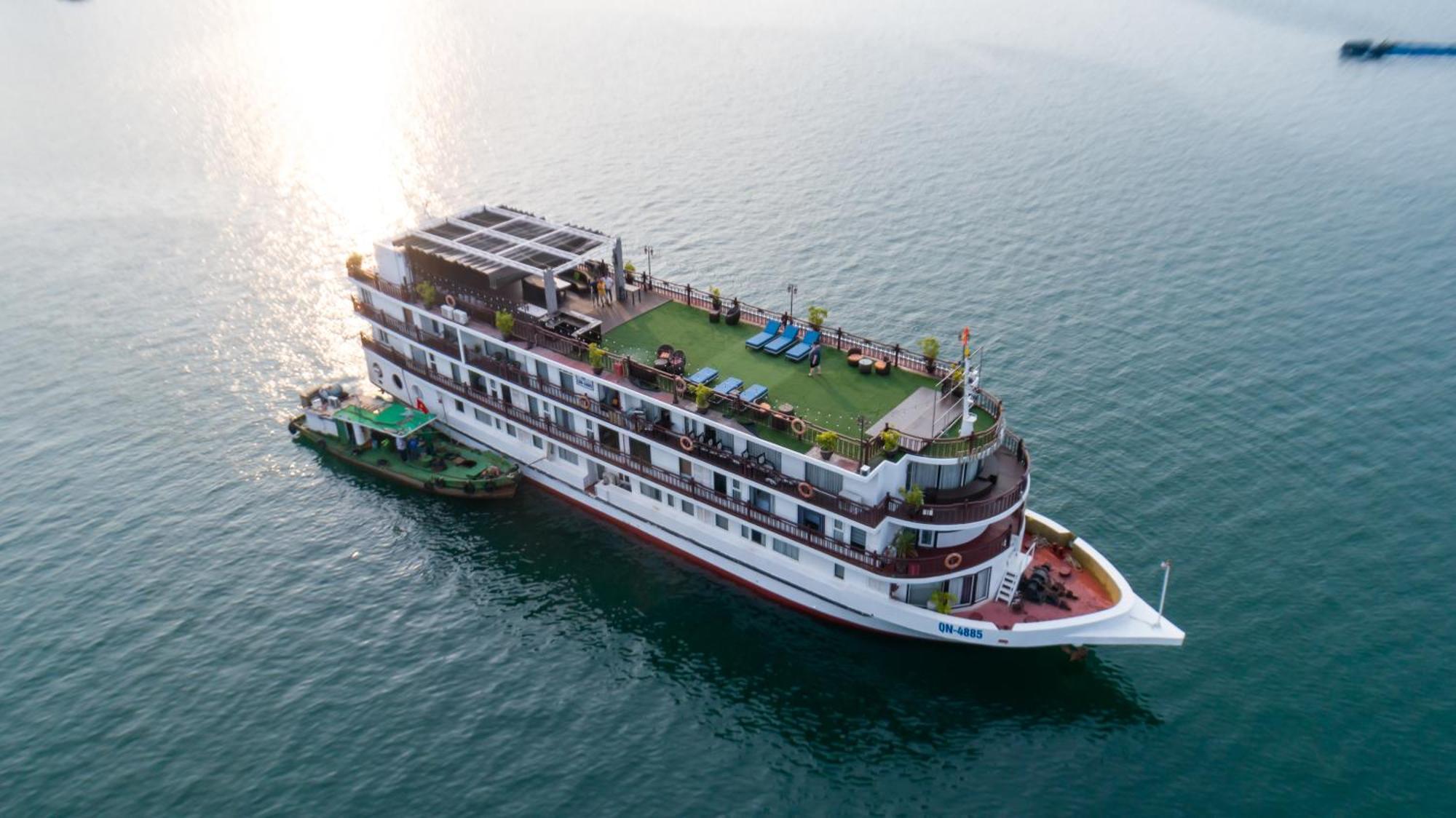 Amanda Luxury Cruise Hotel ฮาลอง ภายนอก รูปภาพ
