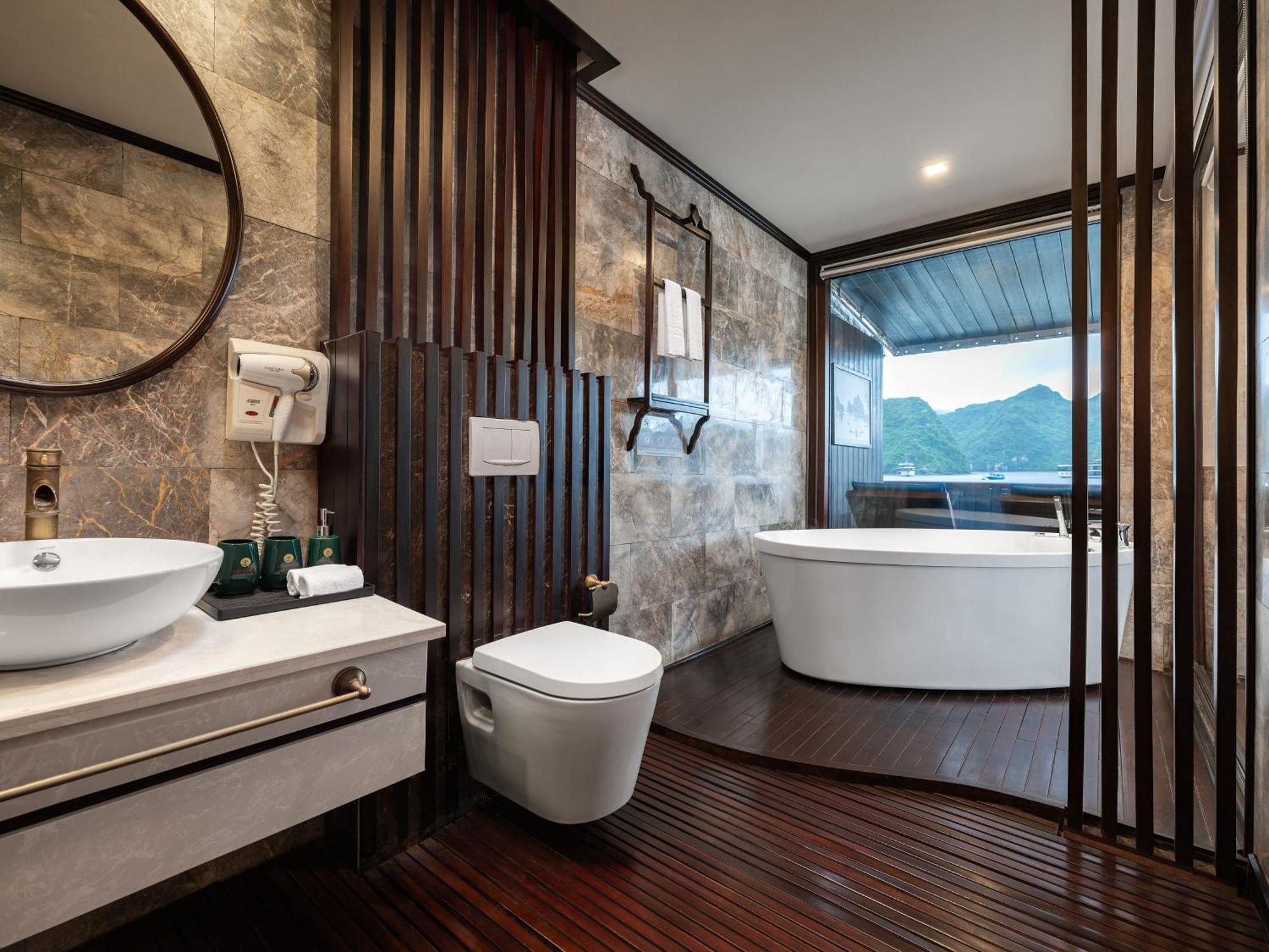 Amanda Luxury Cruise Hotel ฮาลอง ภายนอก รูปภาพ
