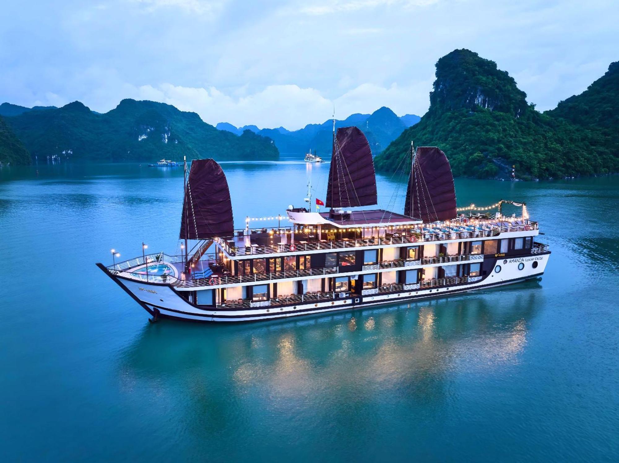 Amanda Luxury Cruise Hotel ฮาลอง ภายนอก รูปภาพ